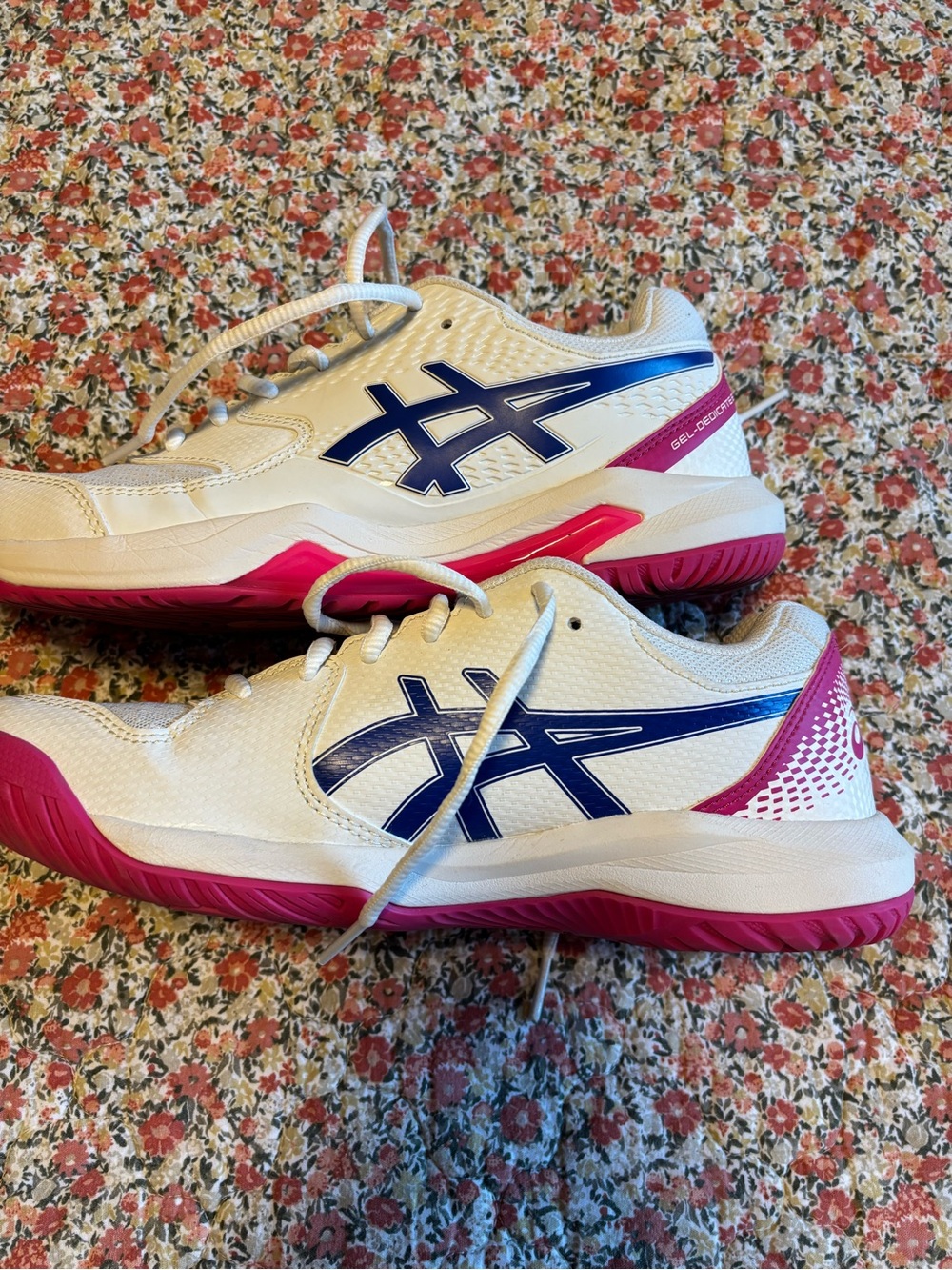 ASICS size 9 White, Navy & Pink Women’s Athletic Court Shoes